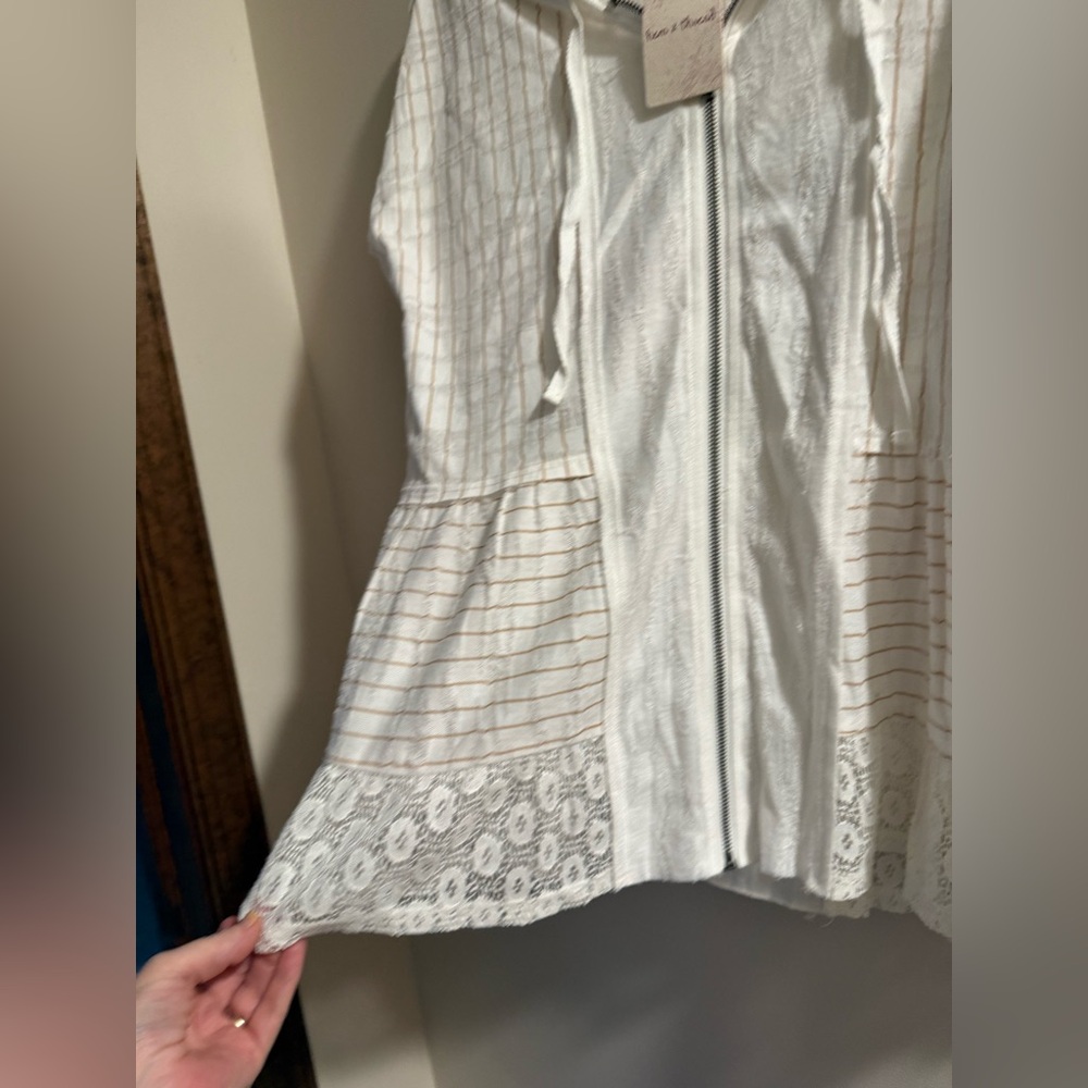 Hem & Thread Cream Hooded Jacket with Lace Accents - Picture 3 of 6